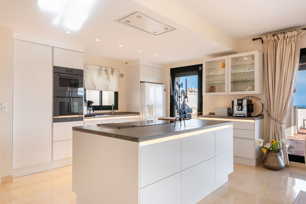 3 Bed Penthouse Duplex in Benahavís