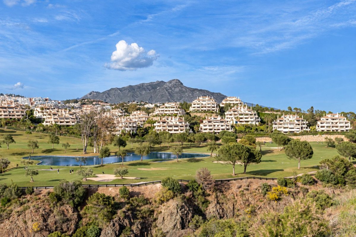 3 Bed Penthouse Duplex in Benahavís