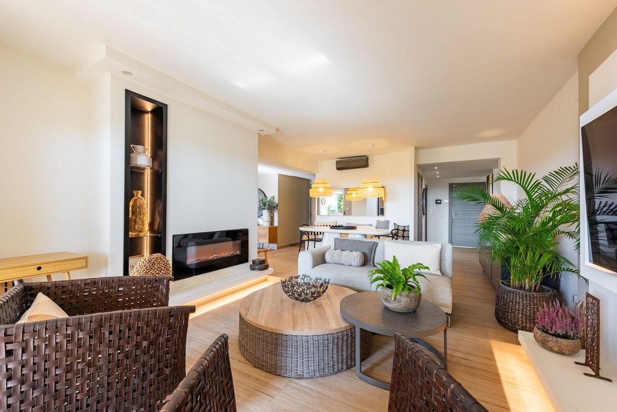 3 Bed Ground Floor Apartment in Nueva Andalucía