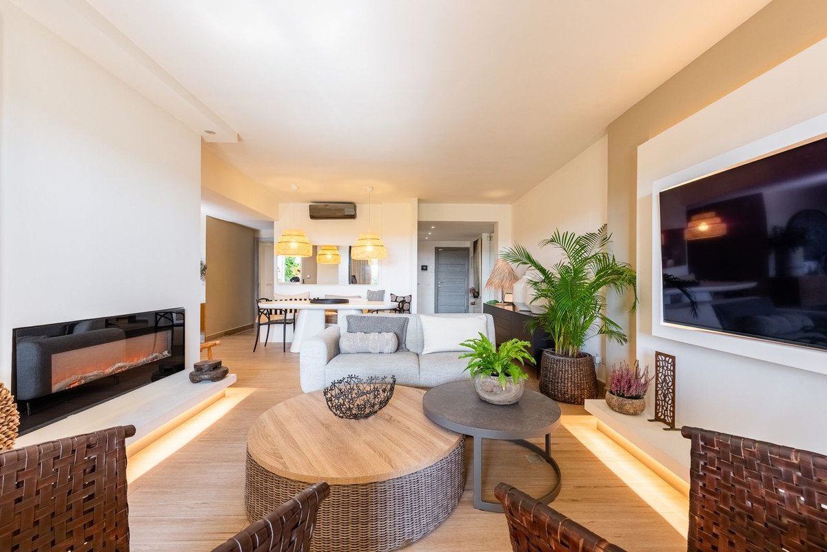 3 Bed Ground Floor Apartment in Nueva Andalucía