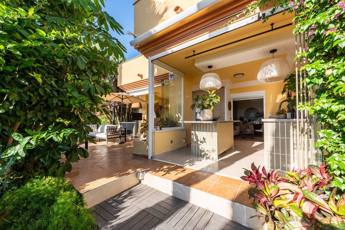 3 Bed Ground Floor Apartment in Nueva Andalucía