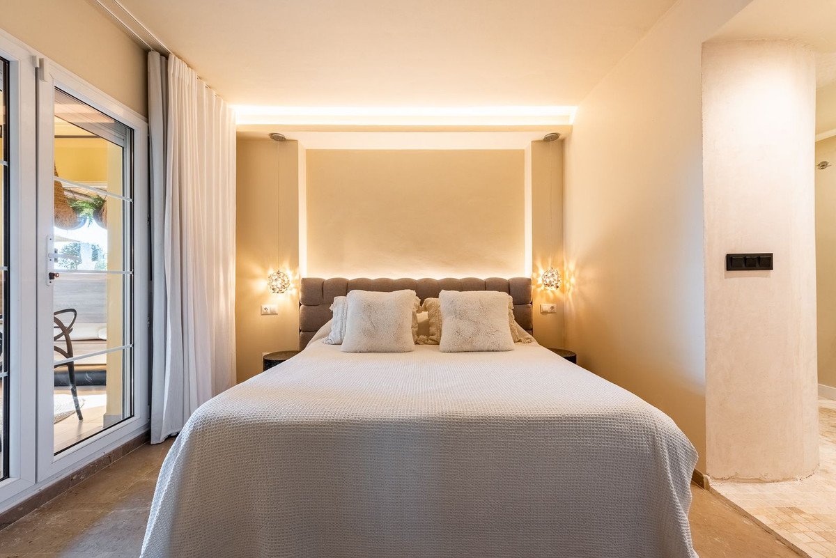 3 Bed Ground Floor Apartment in Nueva Andalucía