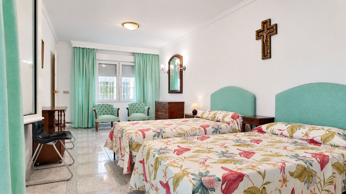 4 Bed Detached Villa in Benalmadena