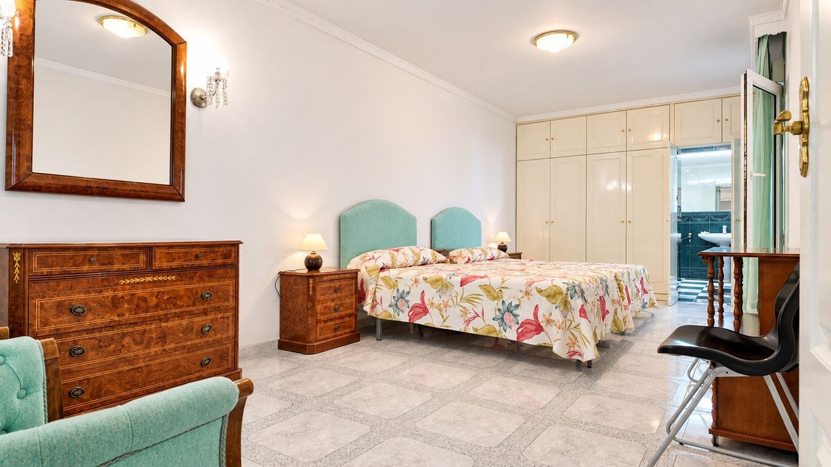 4 Bed Detached Villa in Benalmadena