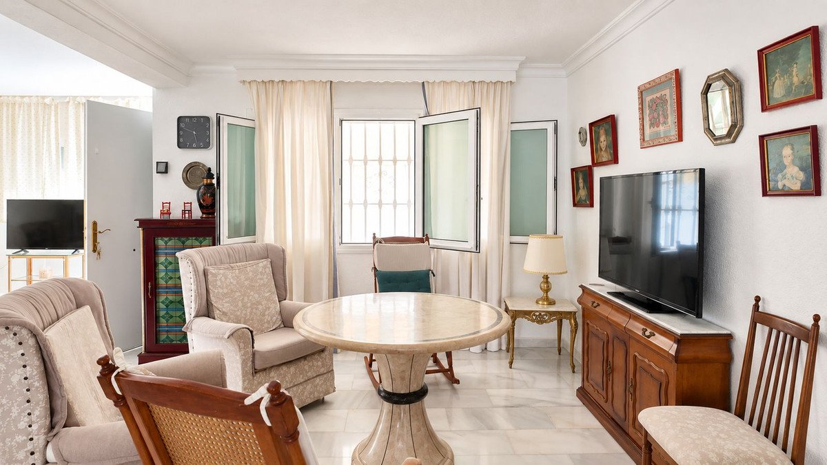 4 Bed Detached Villa in Benalmadena