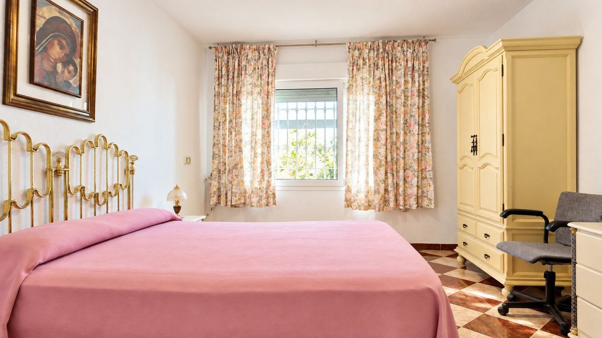 4 Bed Detached Villa in Benalmadena