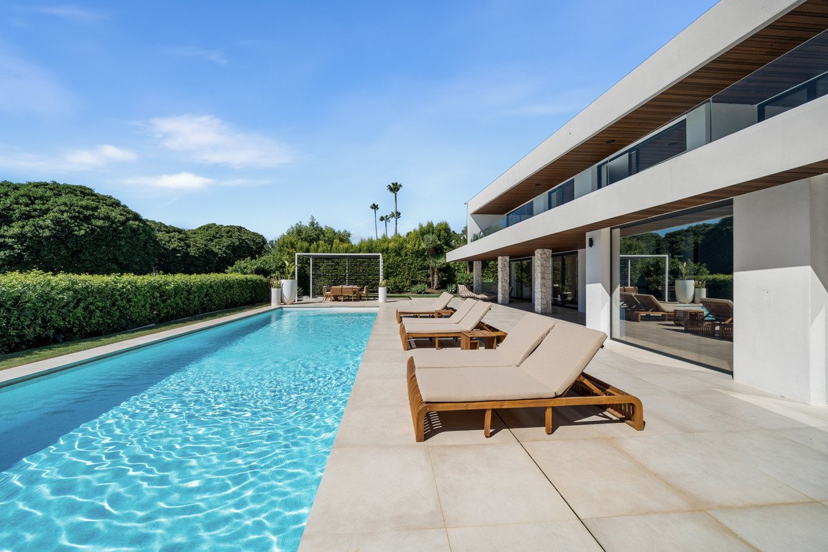 5 Bed Detached Villa in Nueva Andalucía