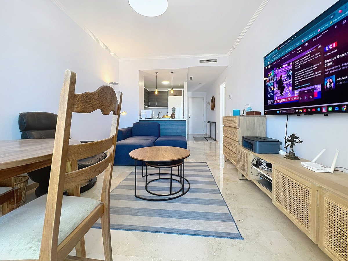 2 Bed Middle Floor Apartment in Manilva