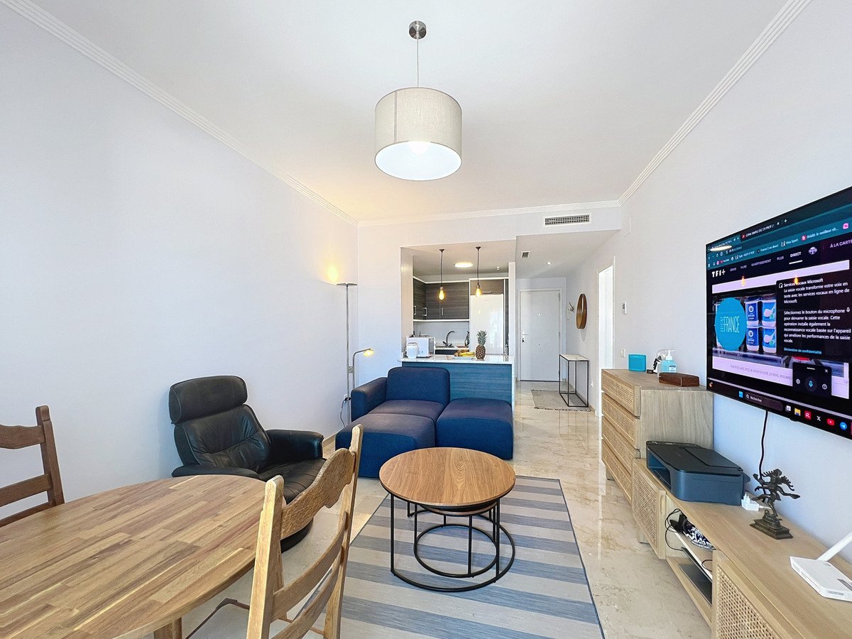 2 Bed Middle Floor Apartment in Manilva
