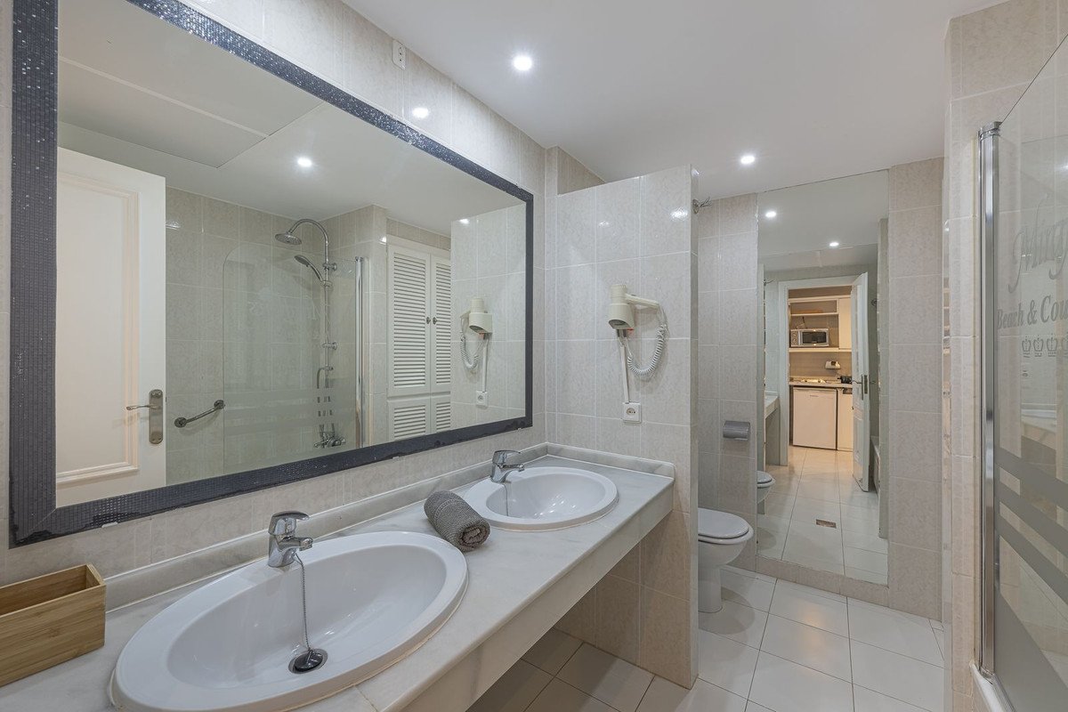 Middle Floor Studio in Miraflores