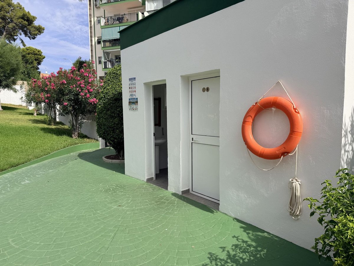 3 Bed Middle Floor Apartment in Torremolinos