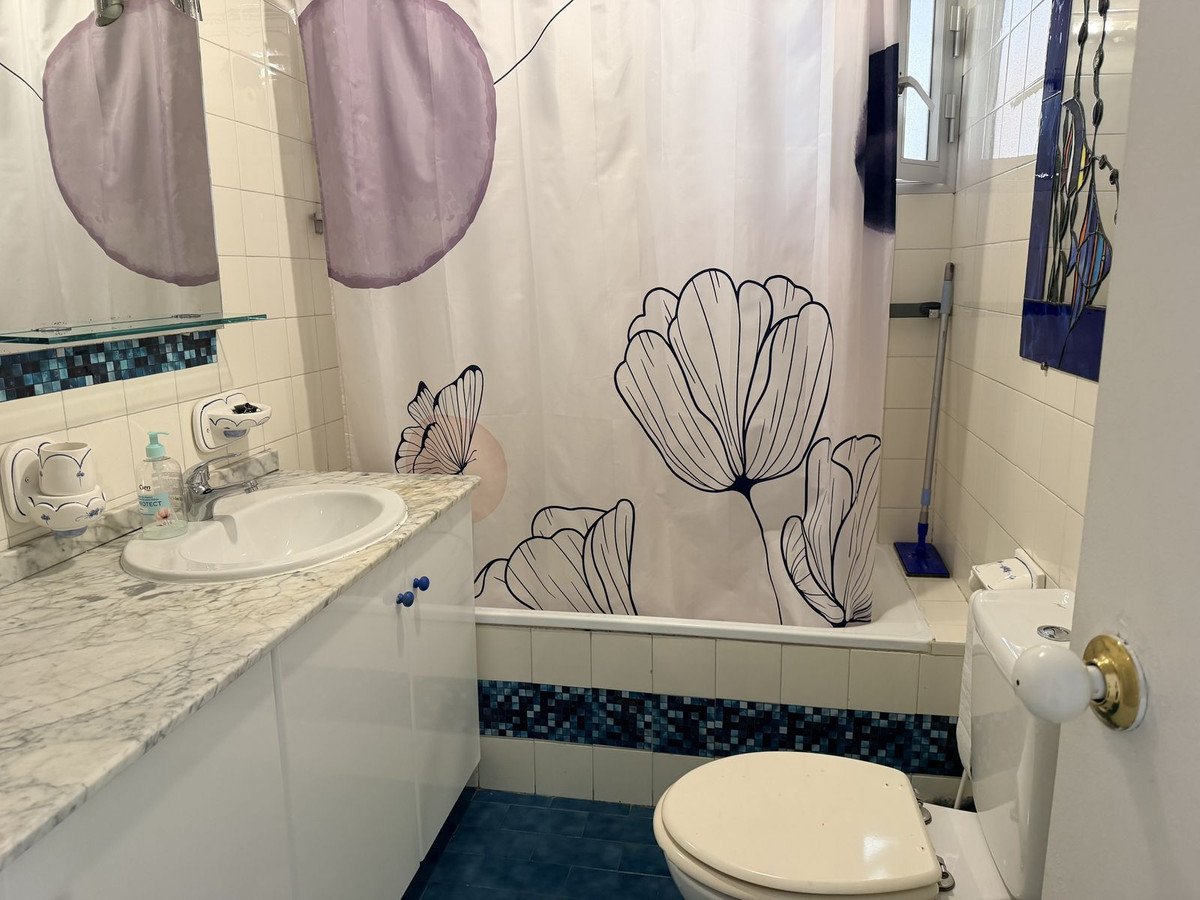 3 Bed Middle Floor Apartment in Torremolinos