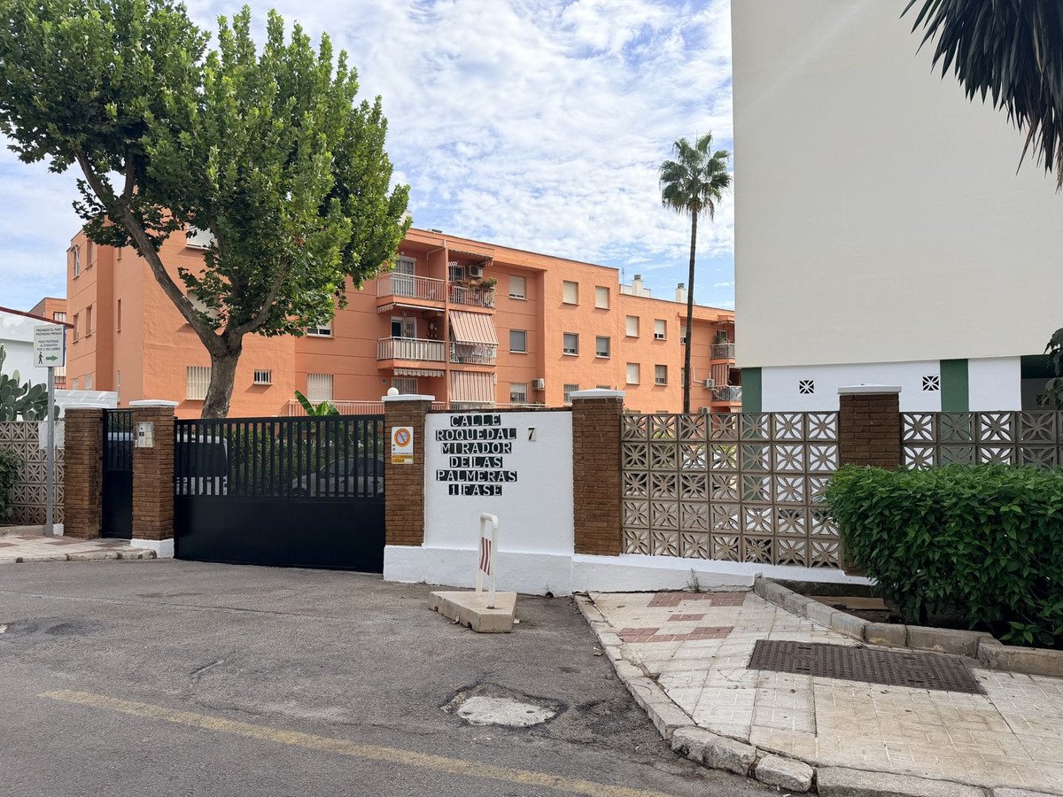3 Bed Middle Floor Apartment in Torremolinos