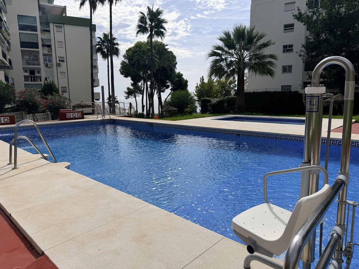 3 Bed Middle Floor Apartment in Torremolinos