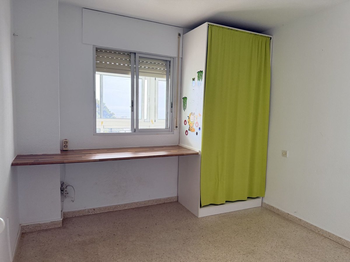 3 Bed Middle Floor Apartment in Torremolinos