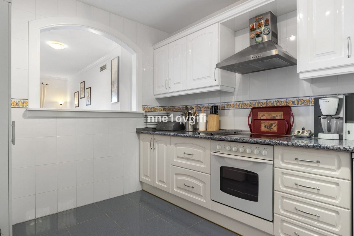 2 Bed Ground Floor Apartment in Calahonda