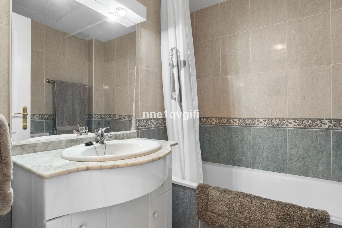 2 Bed Ground Floor Apartment in Calahonda