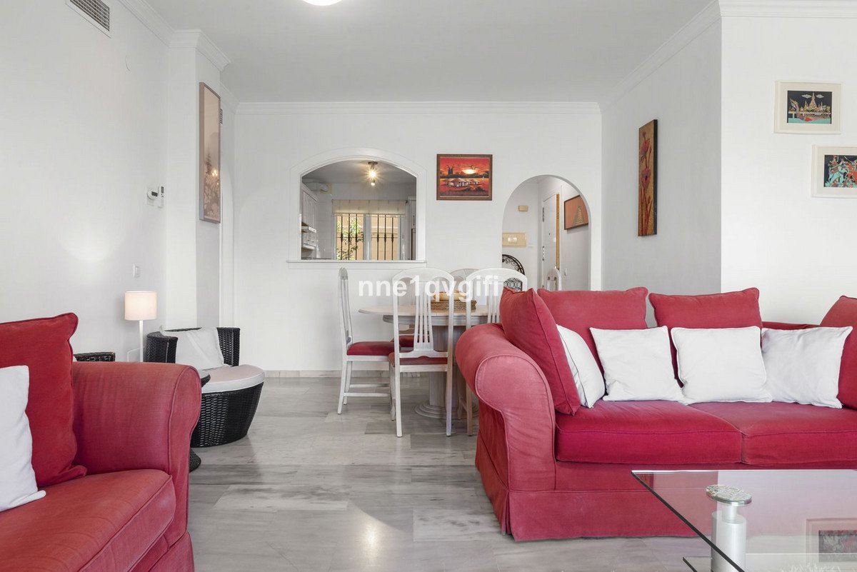 2 Bed Ground Floor Apartment in Calahonda
