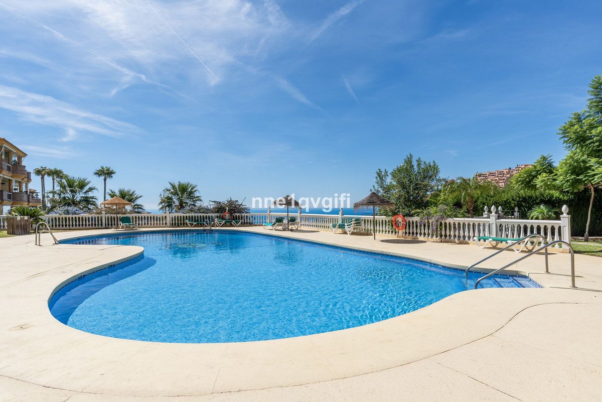 2 Bed Ground Floor Apartment in Calahonda