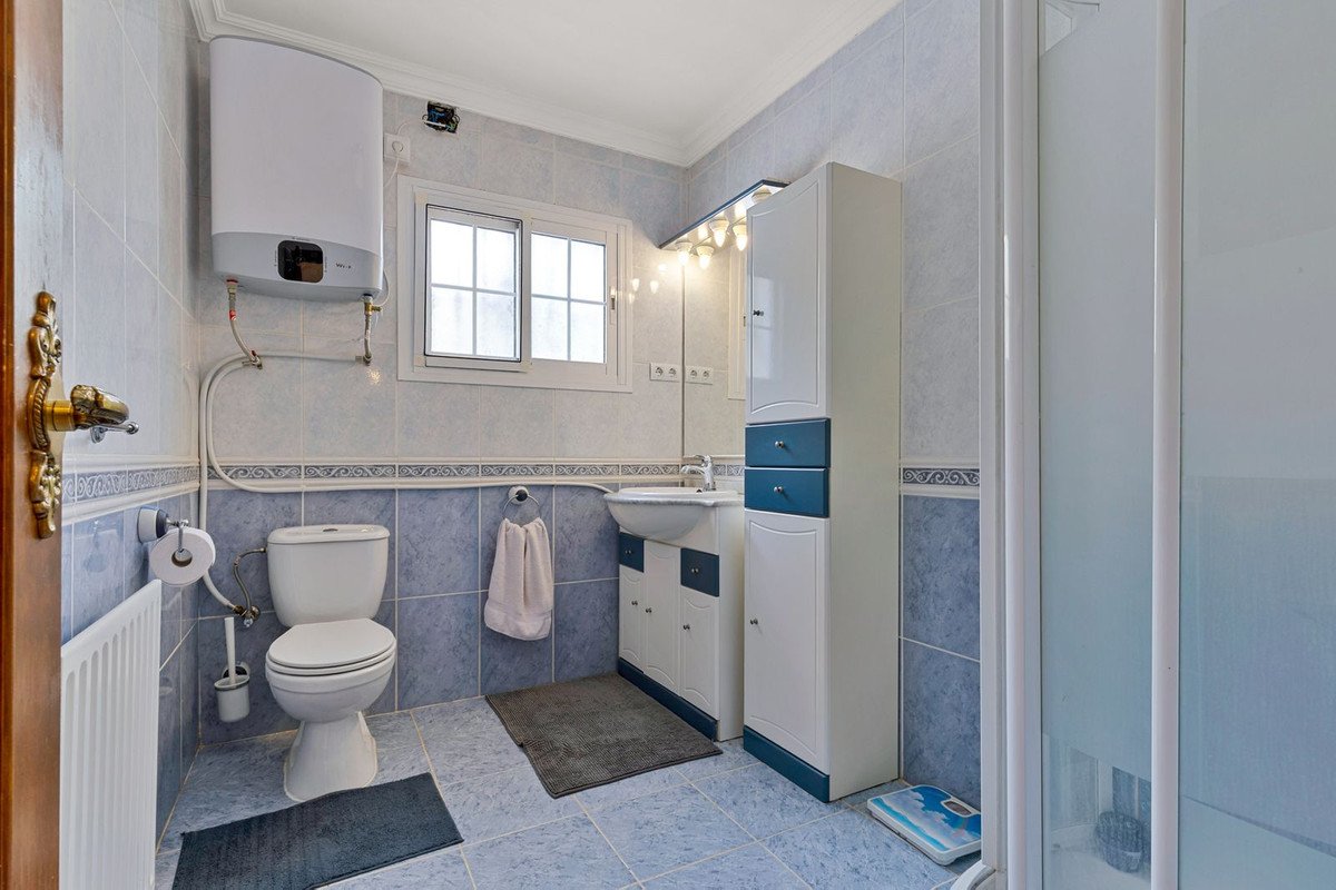 4 Bed Detached Villa in Tolox