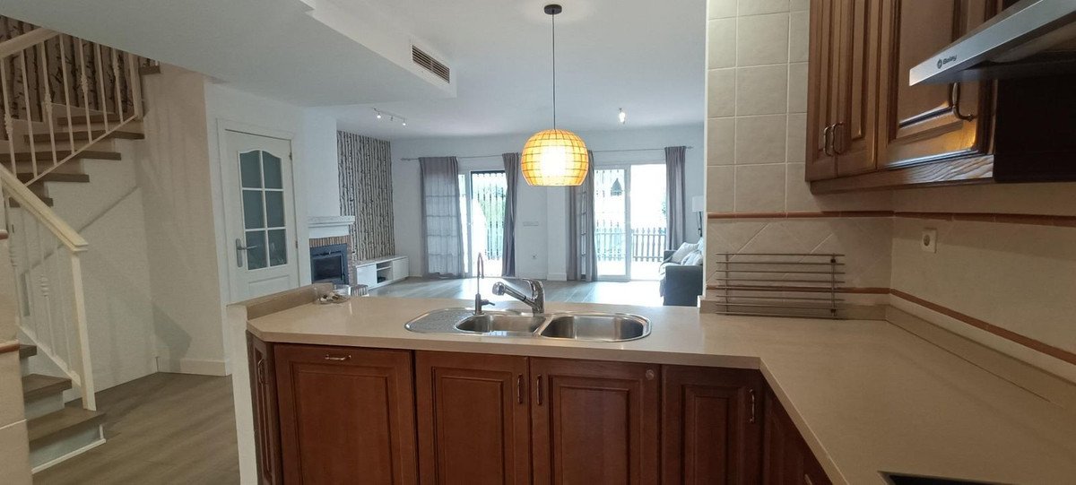 4 Bed Townhouse in Alhaurín de la Torre