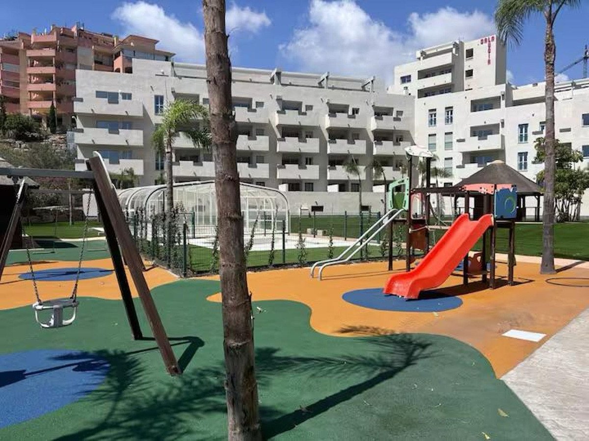 3 Bed Duplex in Riviera del Sol