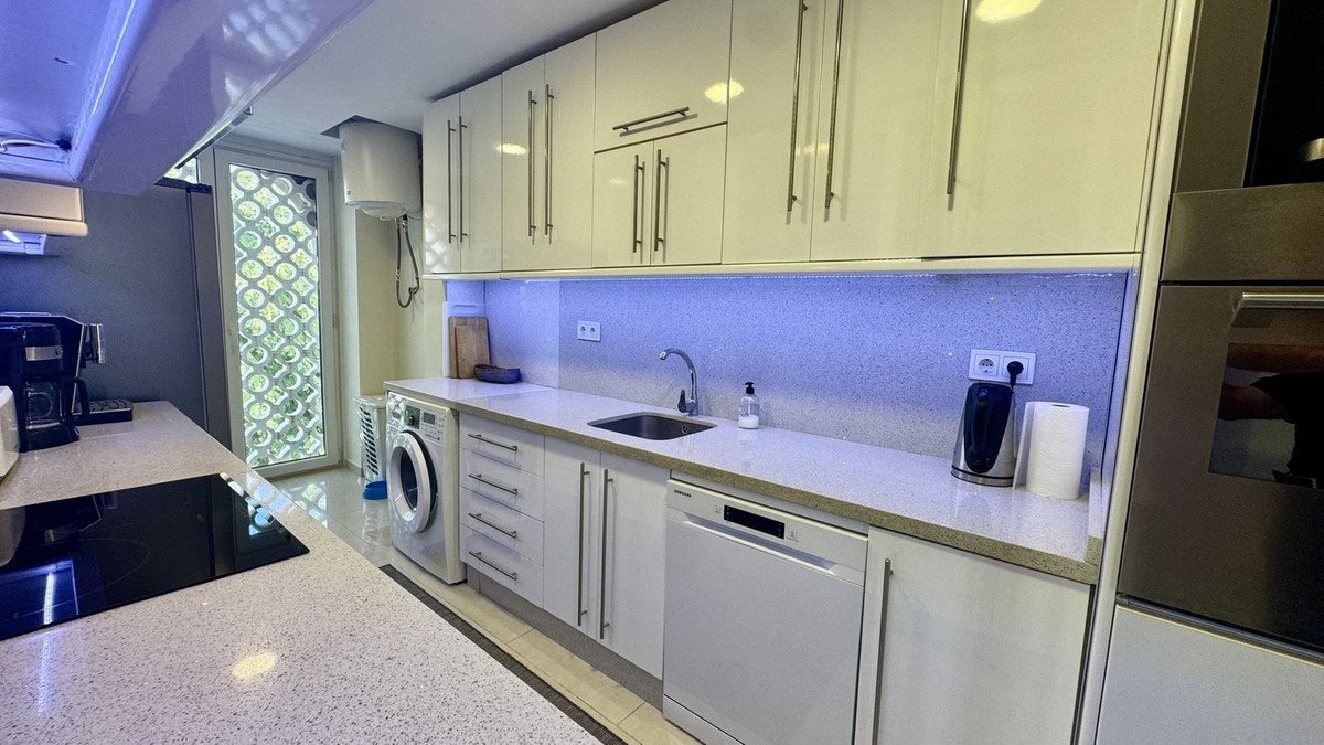 4 Bed Penthouse in Arroyo de la Miel