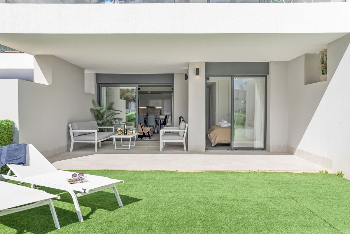 2 Bed Ground Floor Apartment in Manilva