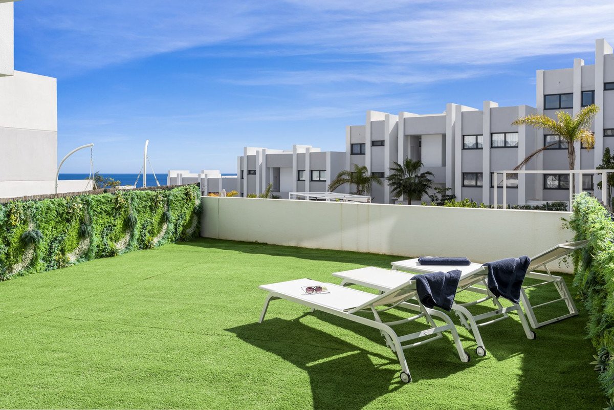 2 Bed Ground Floor Apartment in Manilva