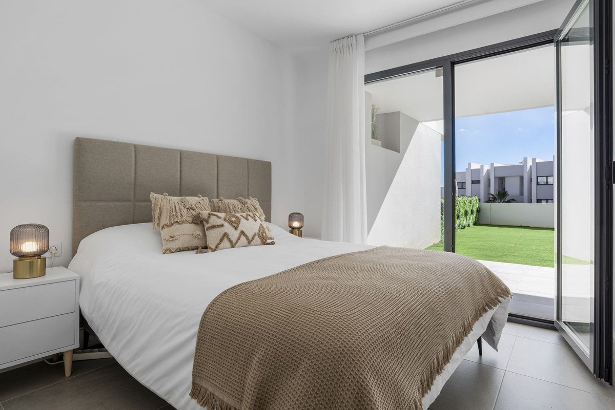 2 Bed Ground Floor Apartment in Manilva