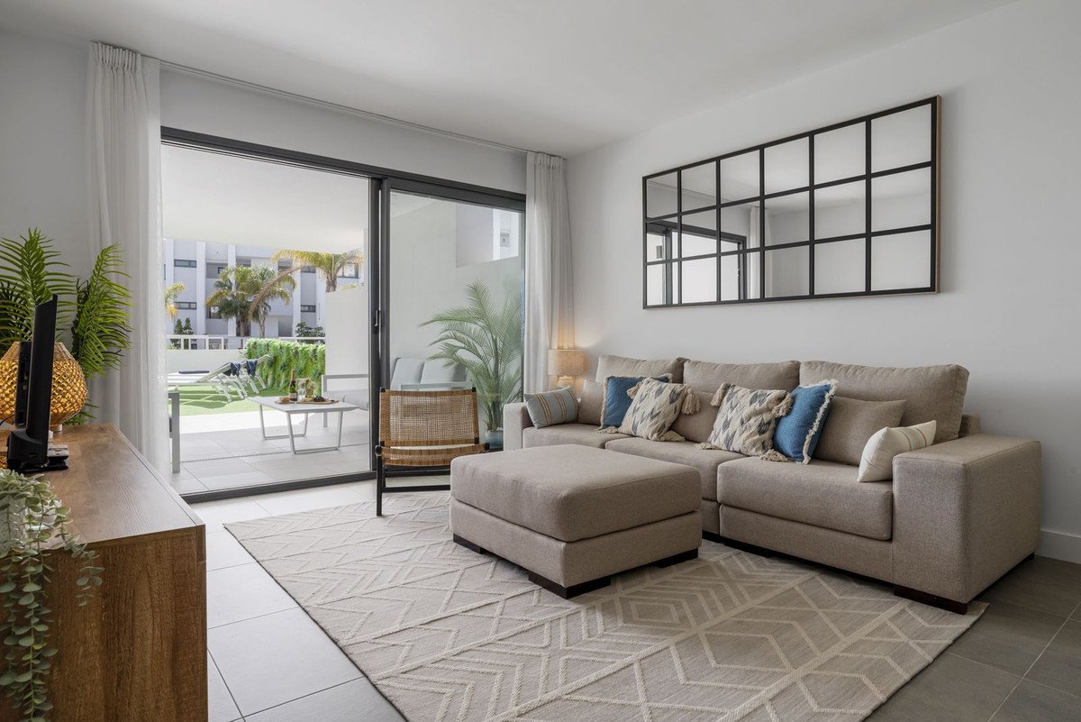 2 Bed Ground Floor Apartment in Manilva