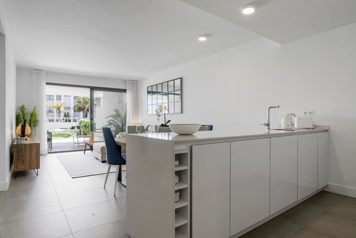 2 Bed Ground Floor Apartment in Manilva