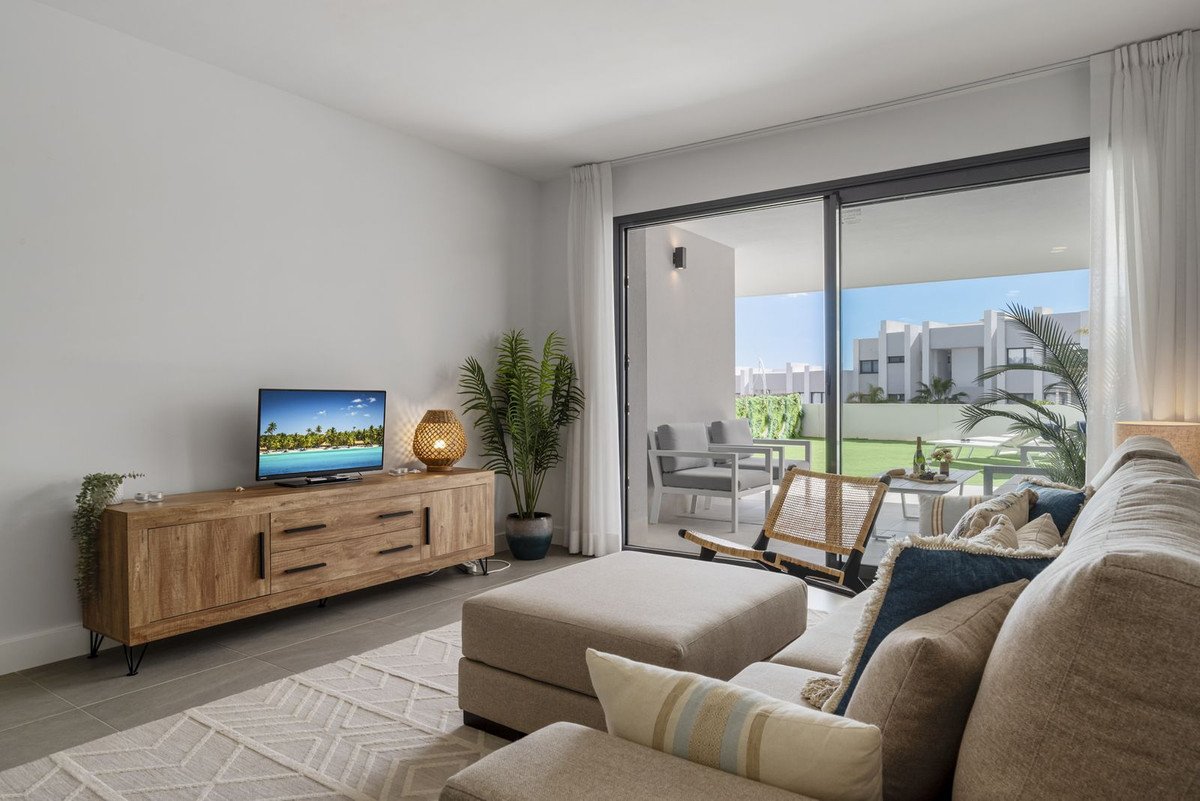 2 Bed Ground Floor Apartment in Manilva