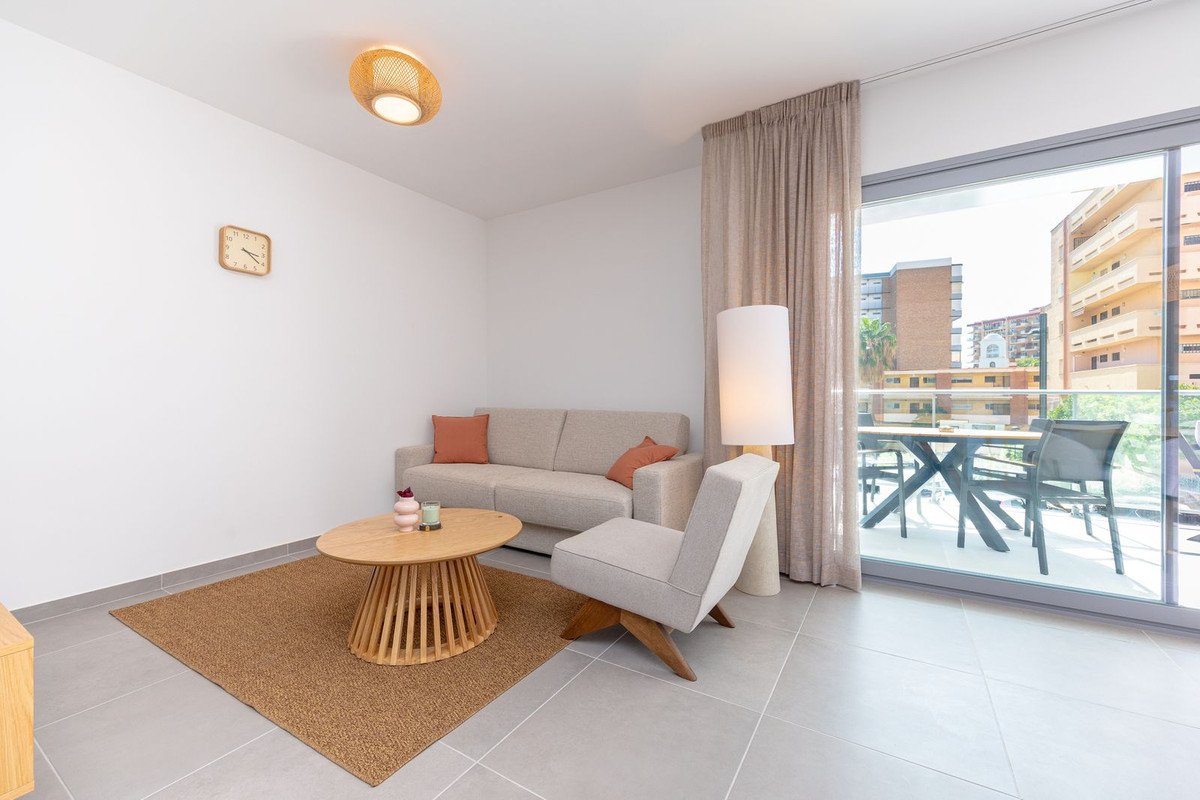 3 Bed Middle Floor Apartment in Benalmadena Costa