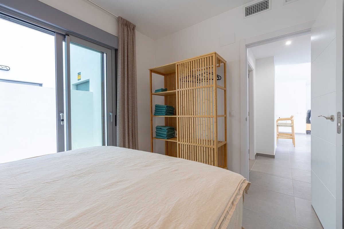 3 Bed Middle Floor Apartment in Benalmadena Costa
