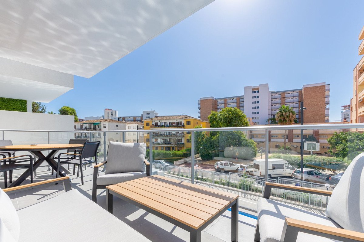 3 Bed Middle Floor Apartment in Benalmadena Costa