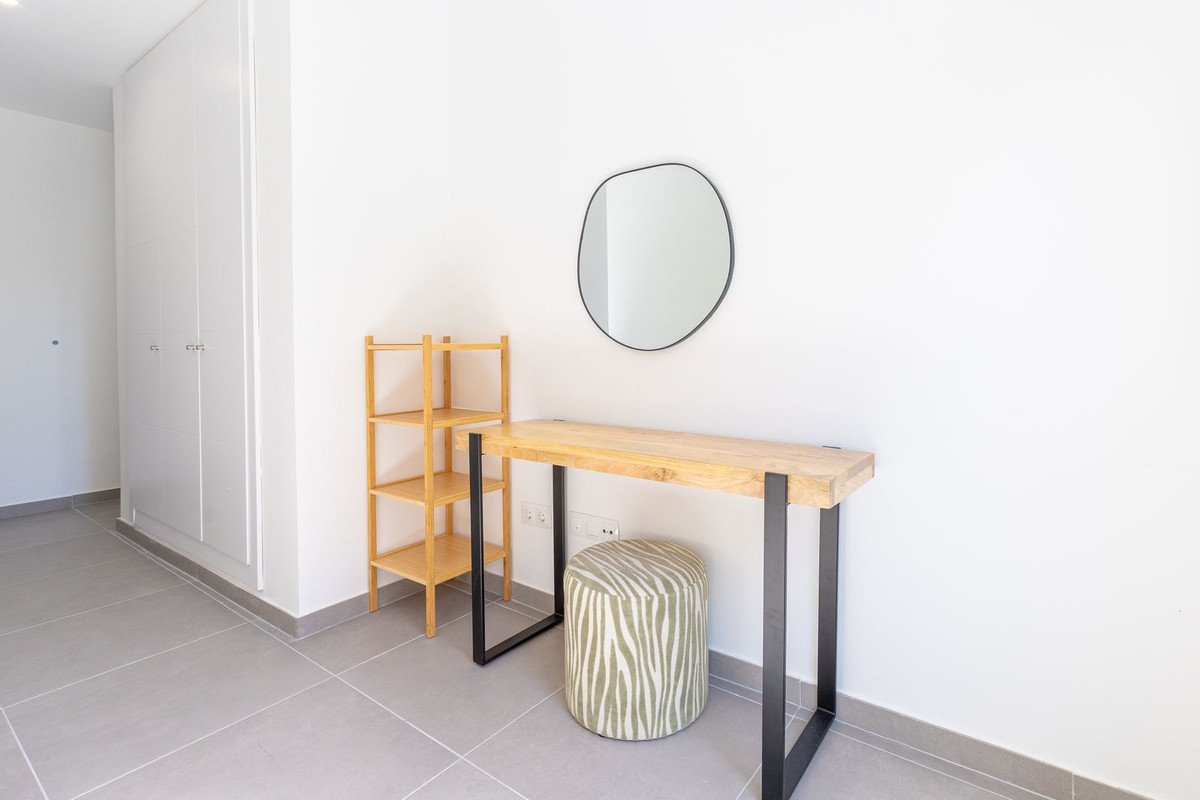 3 Bed Middle Floor Apartment in Benalmadena Costa
