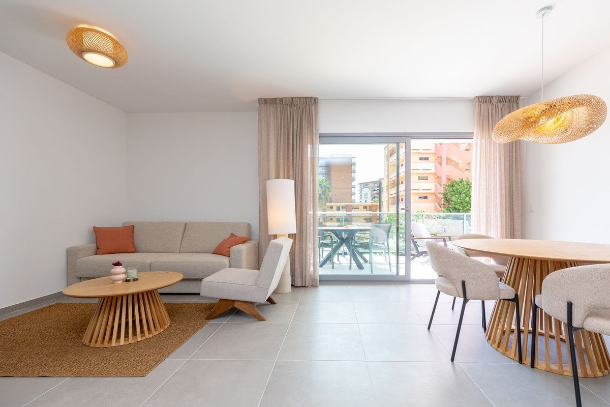 3 Bed Middle Floor Apartment in Benalmadena Costa
