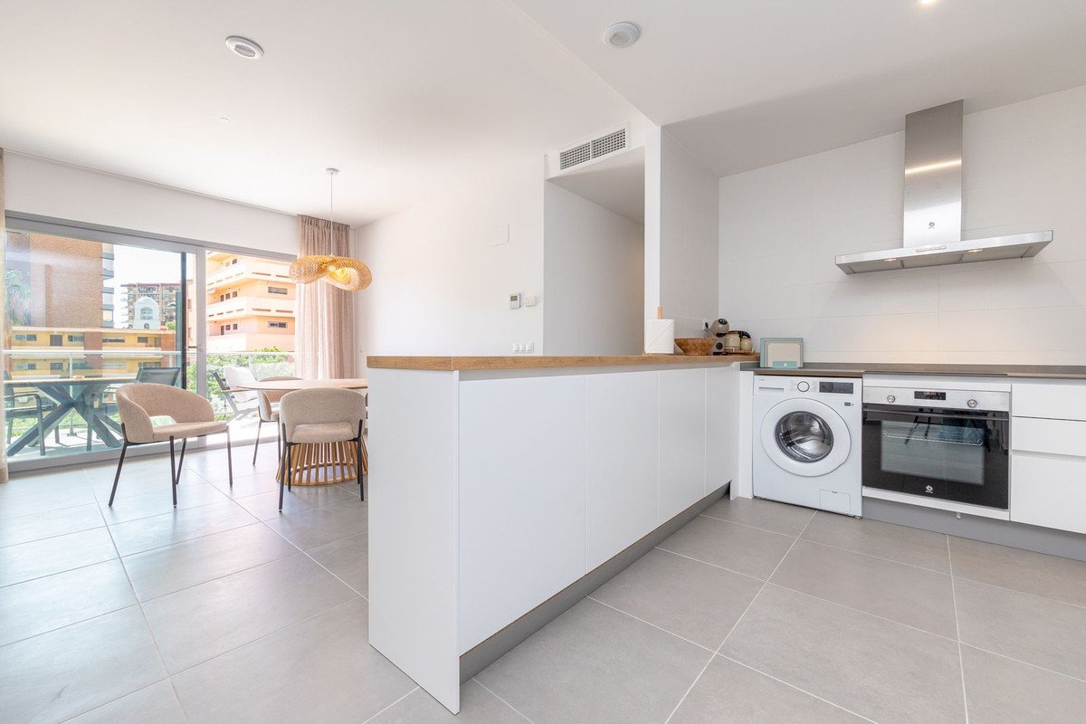 3 Bed Middle Floor Apartment in Benalmadena Costa