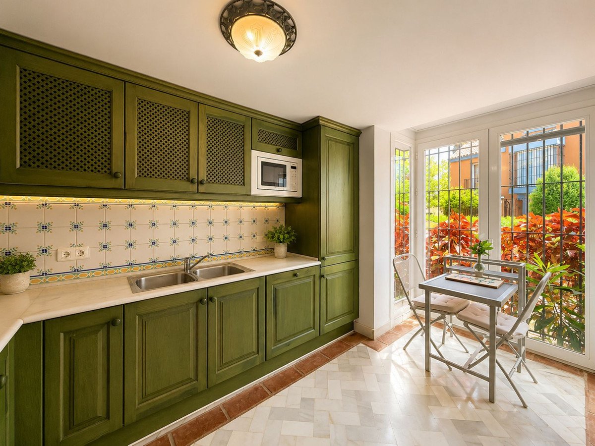 2 Bed Ground Floor Apartment in Casares Playa