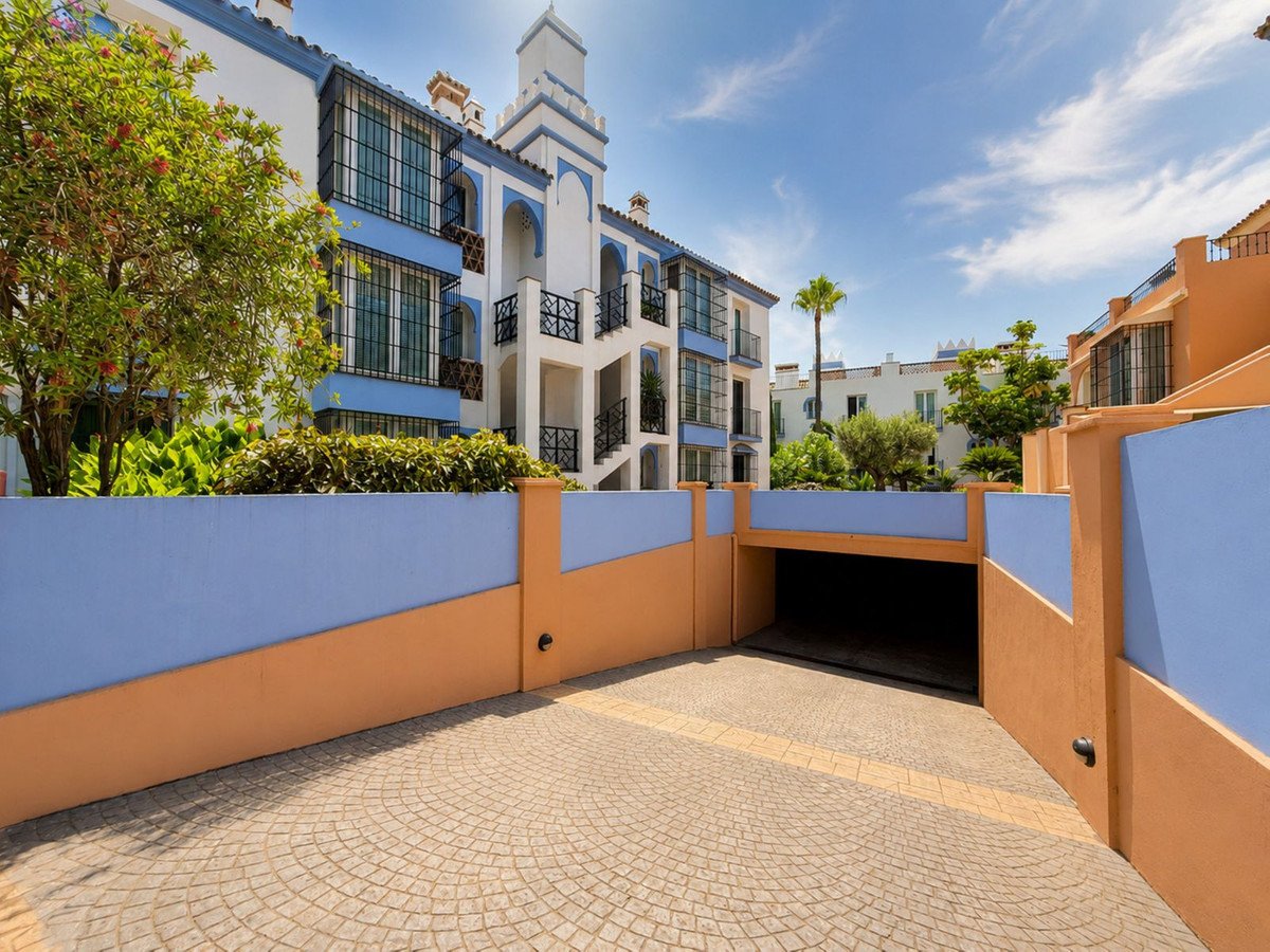 2 Bed Ground Floor Apartment in Casares Playa