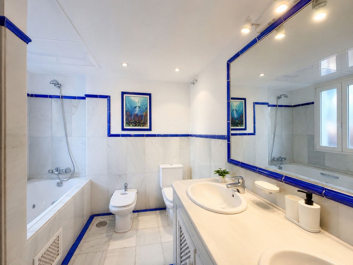 2 Bed Ground Floor Apartment in Casares Playa