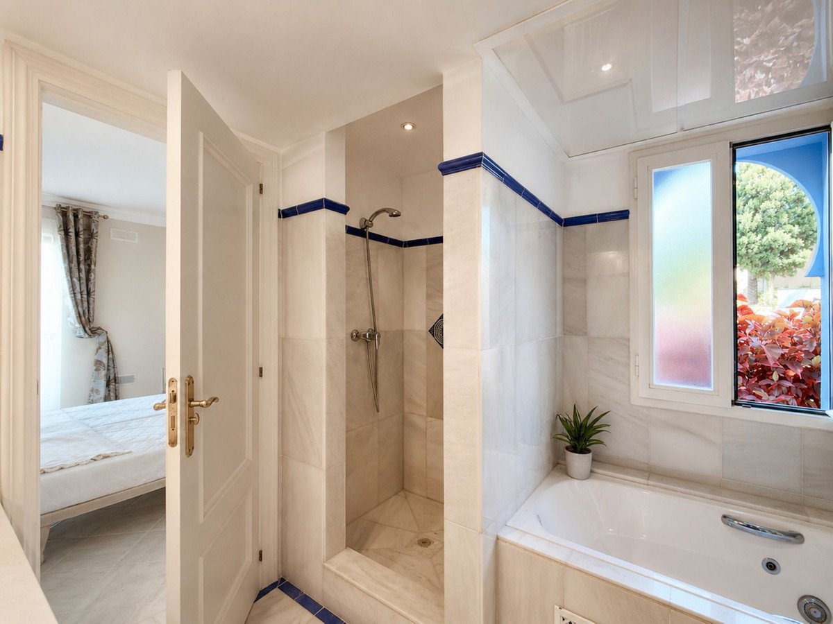 2 Bed Ground Floor Apartment in Casares Playa