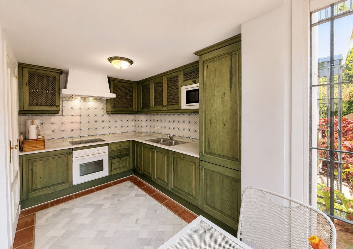 2 Bed Ground Floor Apartment in Casares Playa