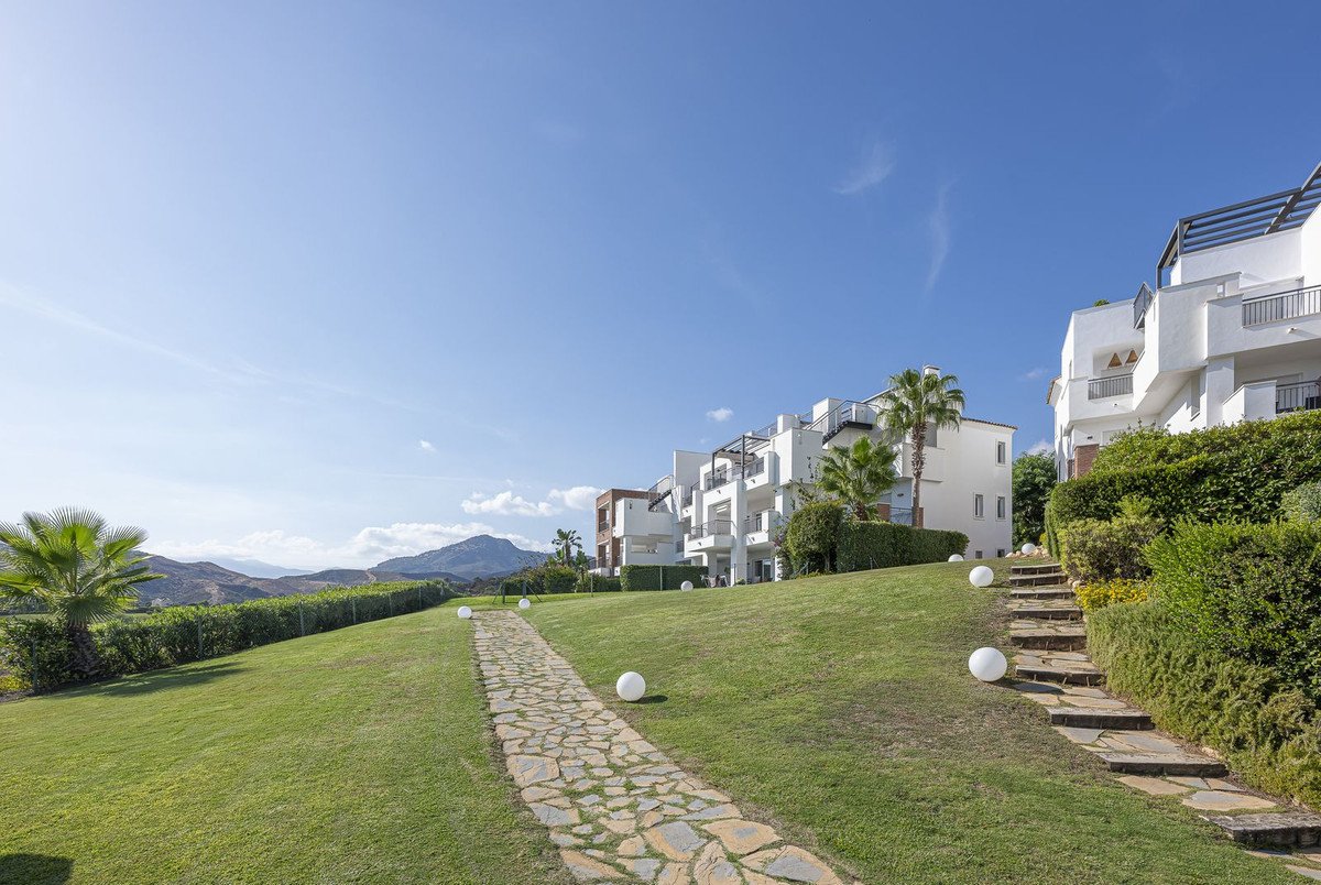 2 Bed Penthouse Duplex in Benahavís