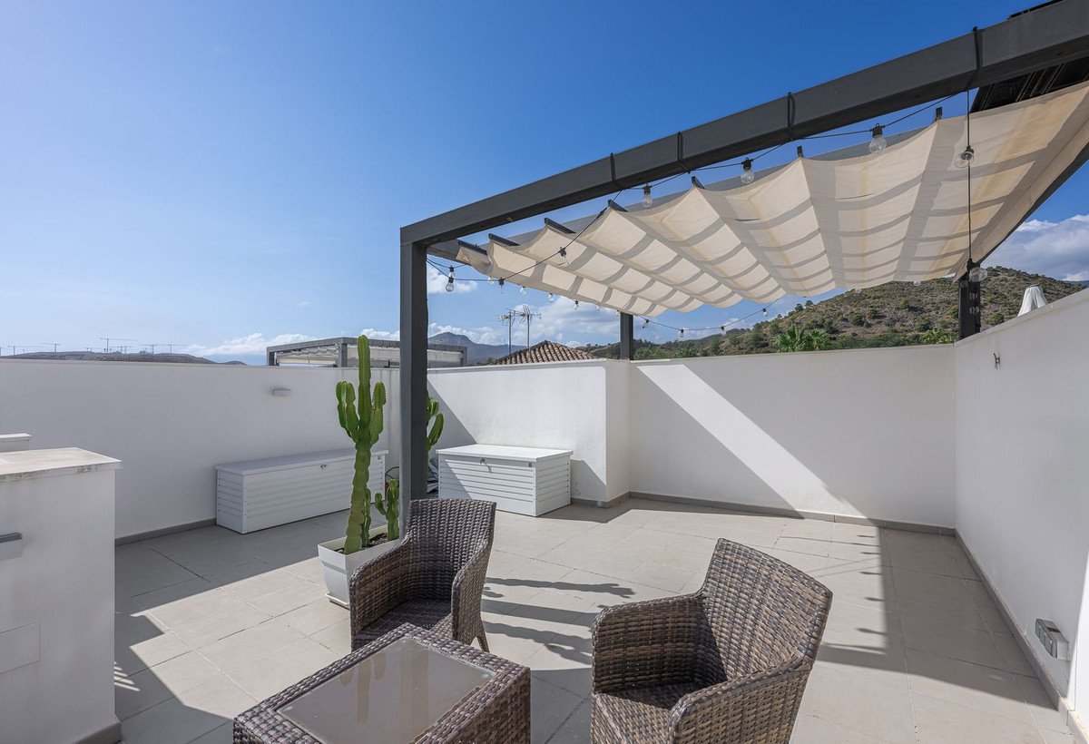 2 Bed Penthouse Duplex in Benahavís