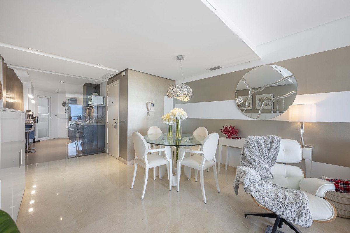 2 Bed Penthouse Duplex in Benahavís