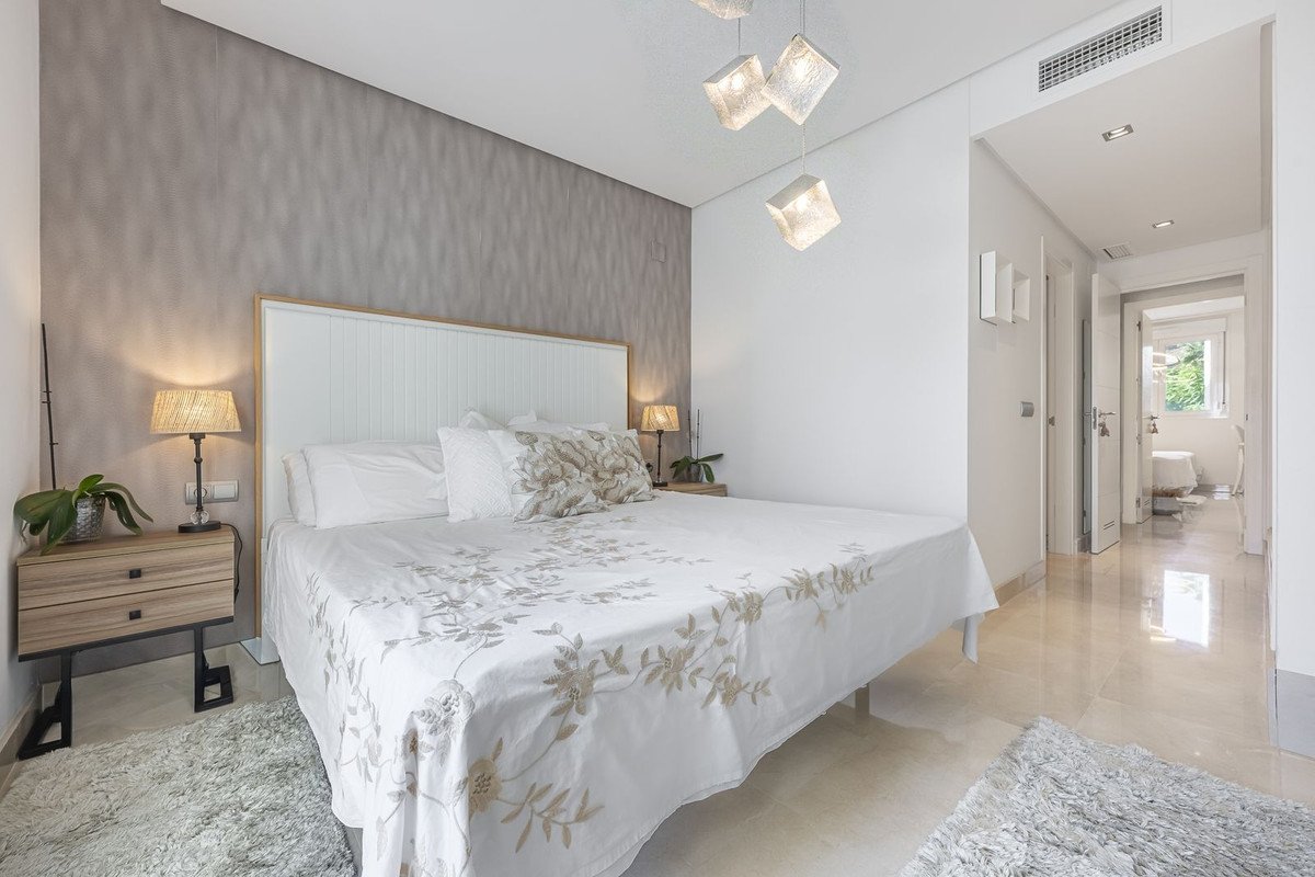 2 Bed Penthouse Duplex in Benahavís