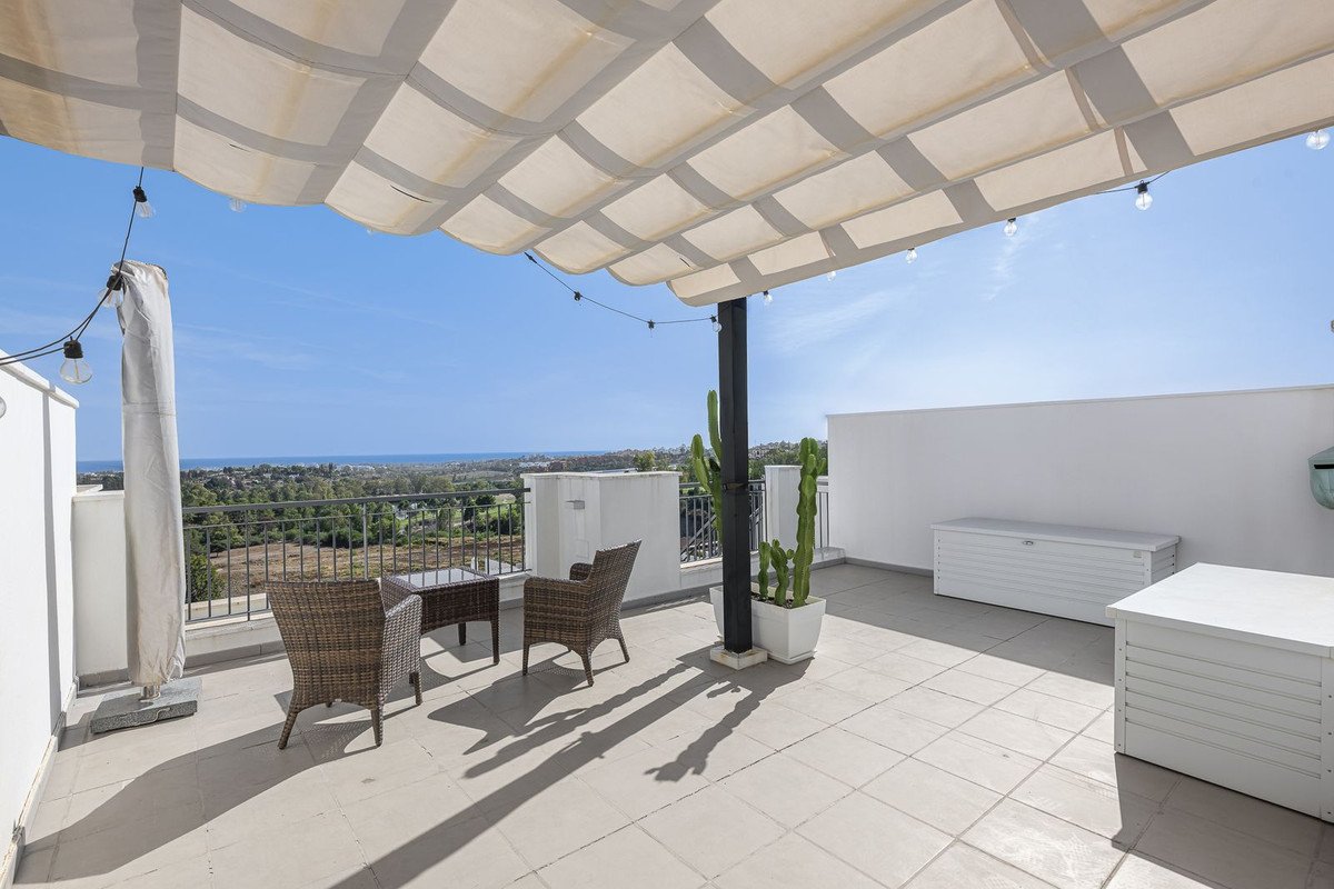 2 Bed Penthouse Duplex in Benahavís