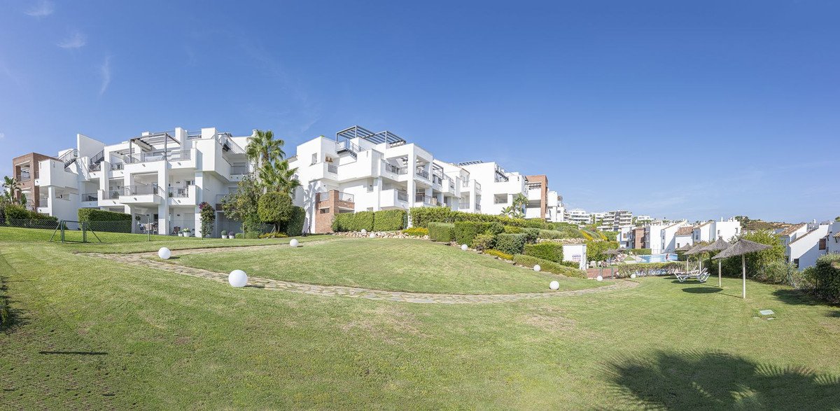 2 Bed Penthouse Duplex in Benahavís